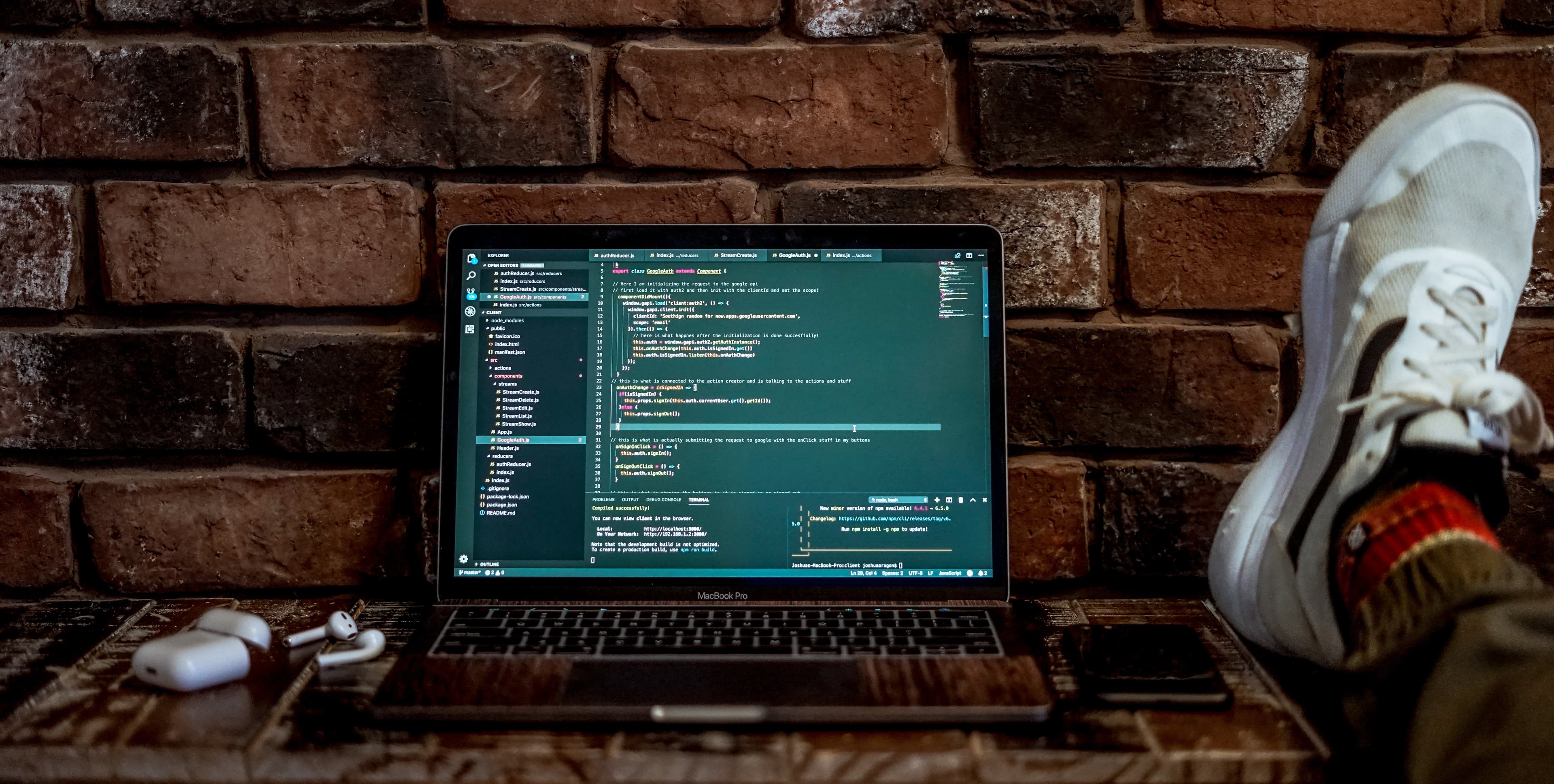 The easy way to add syntax highlighting to your NextJS blog using markdown-it and PrismJS